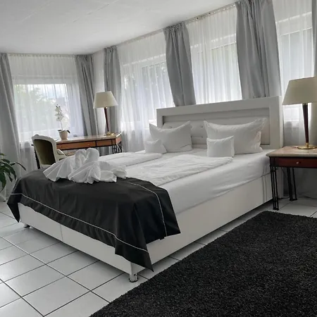 Hotel Schaefer 3*