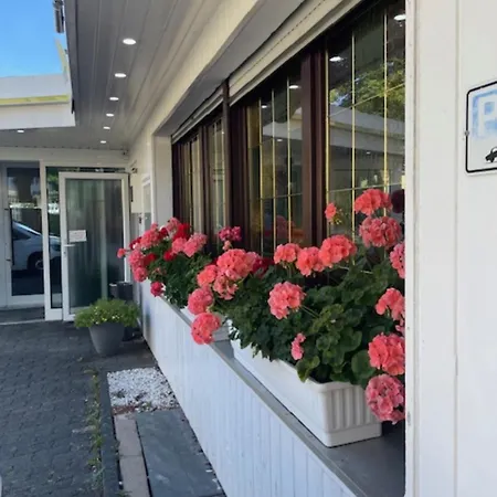 Schaefer Hotel 3*